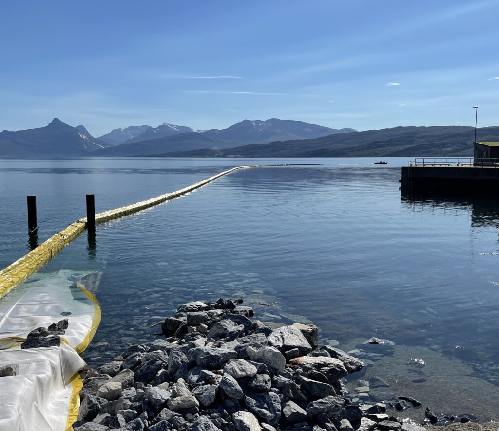 Déploiement de barrage maritime Markleen