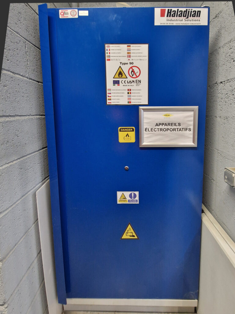 Armoires de recharge sécurisée des batteries lithium-ion